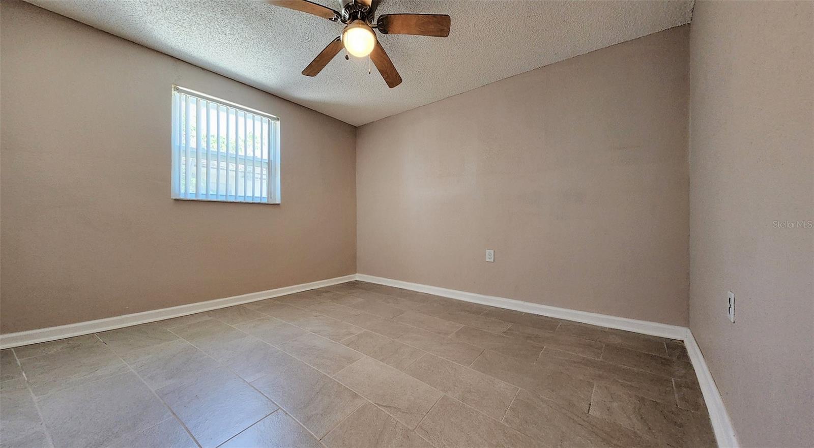 13738 MELANIE AVE — photo 16