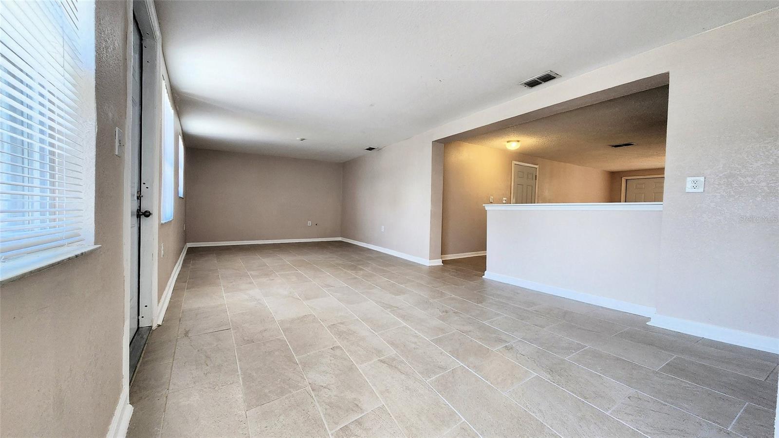 13738 MELANIE AVE — photo 10