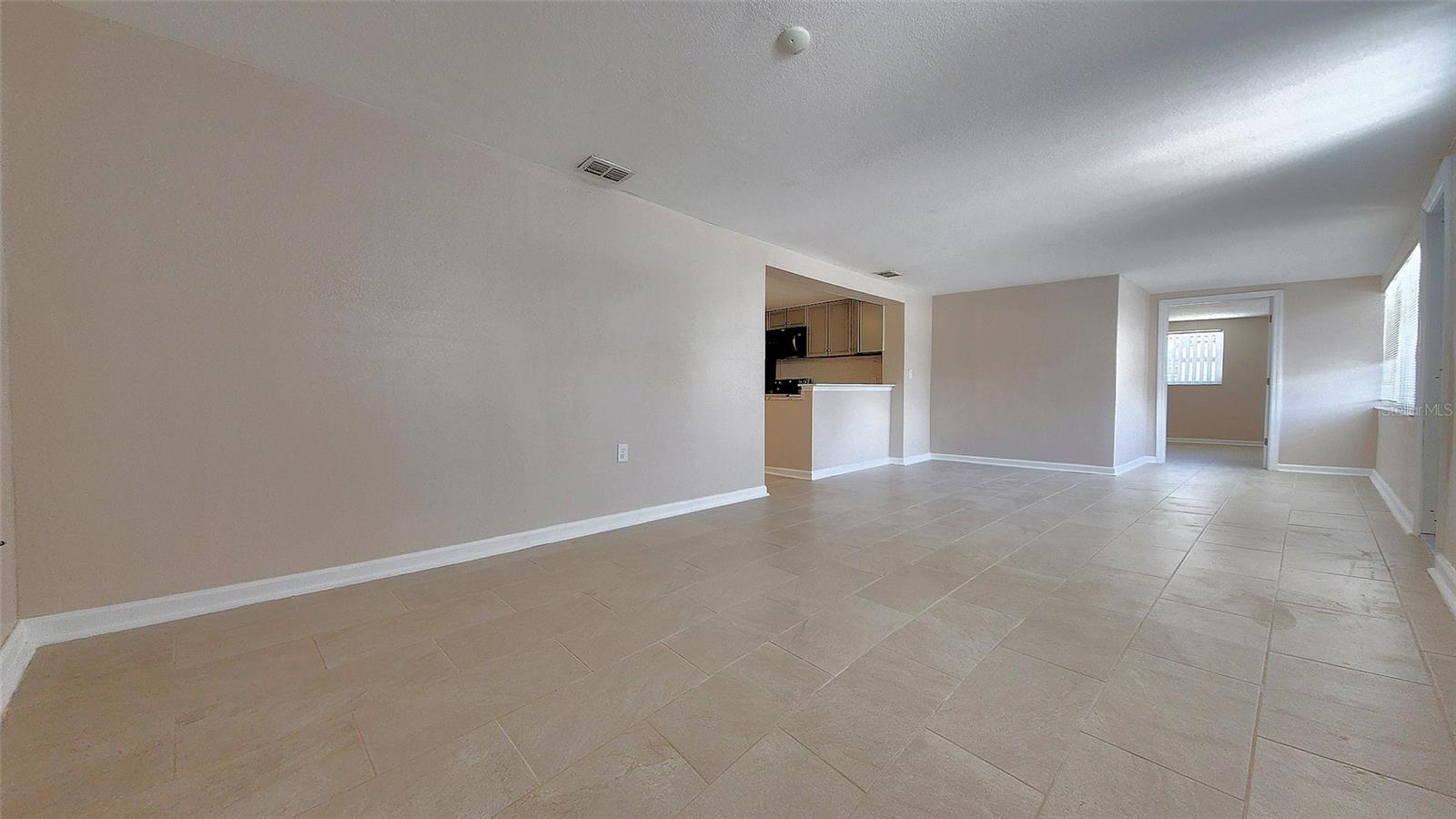 13738 MELANIE AVE — photo 9
