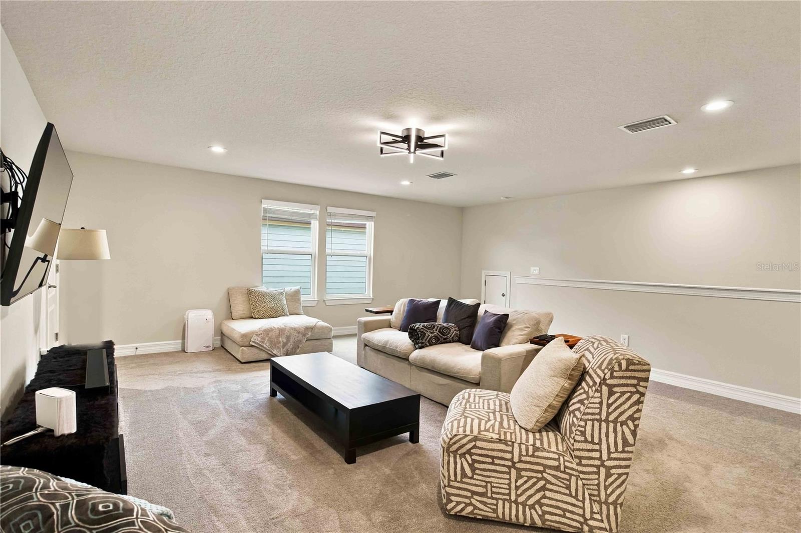 5103 LEVANA ST — photo 32