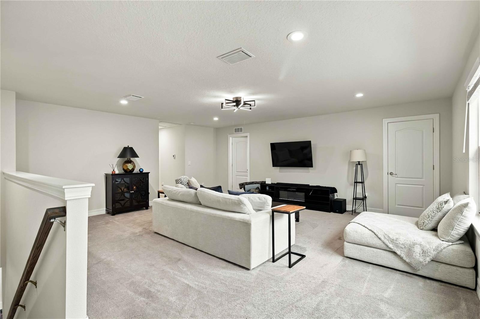 5103 LEVANA ST — photo 28