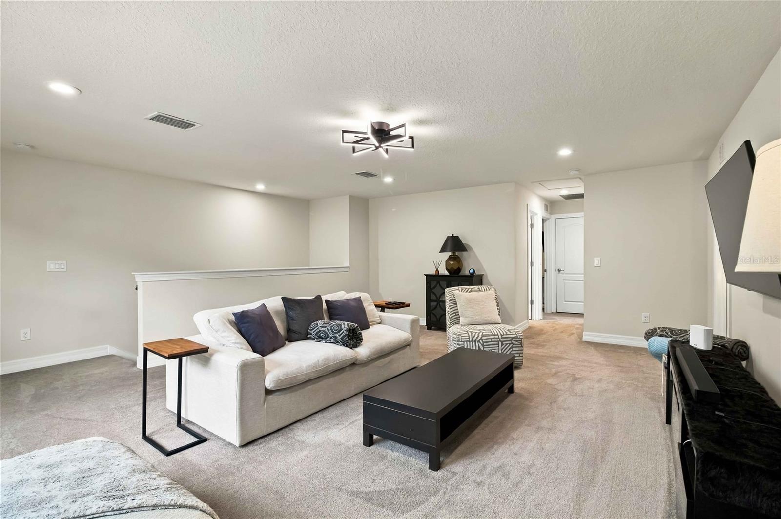 5103 LEVANA ST — photo 33