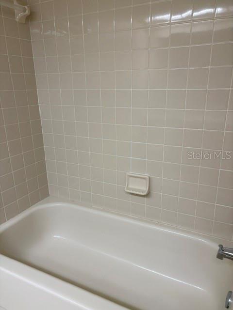 402 DATE PALM CT NE — photo 31