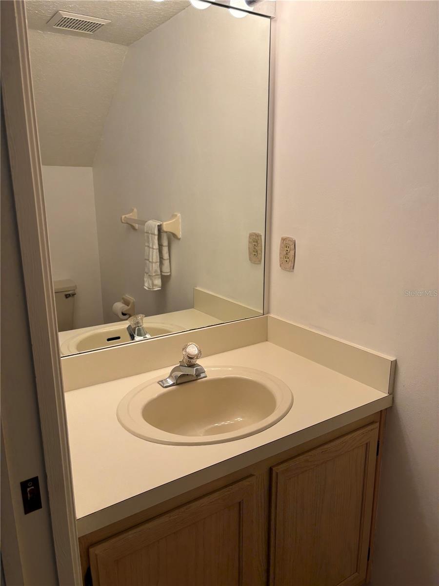 402 DATE PALM CT NE — photo 16
