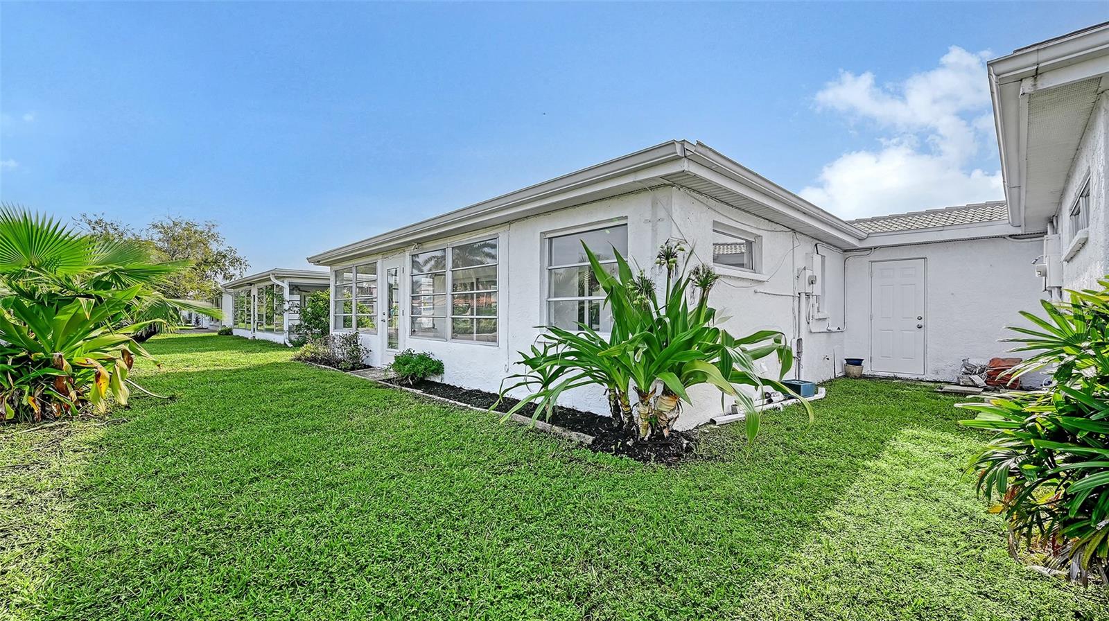 693 SPANISH DR N #24 — photo 40