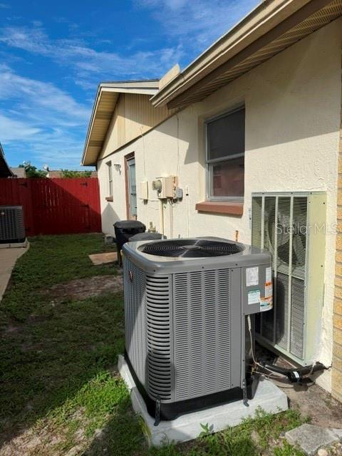 7535 IRONBARK DR — photo 25