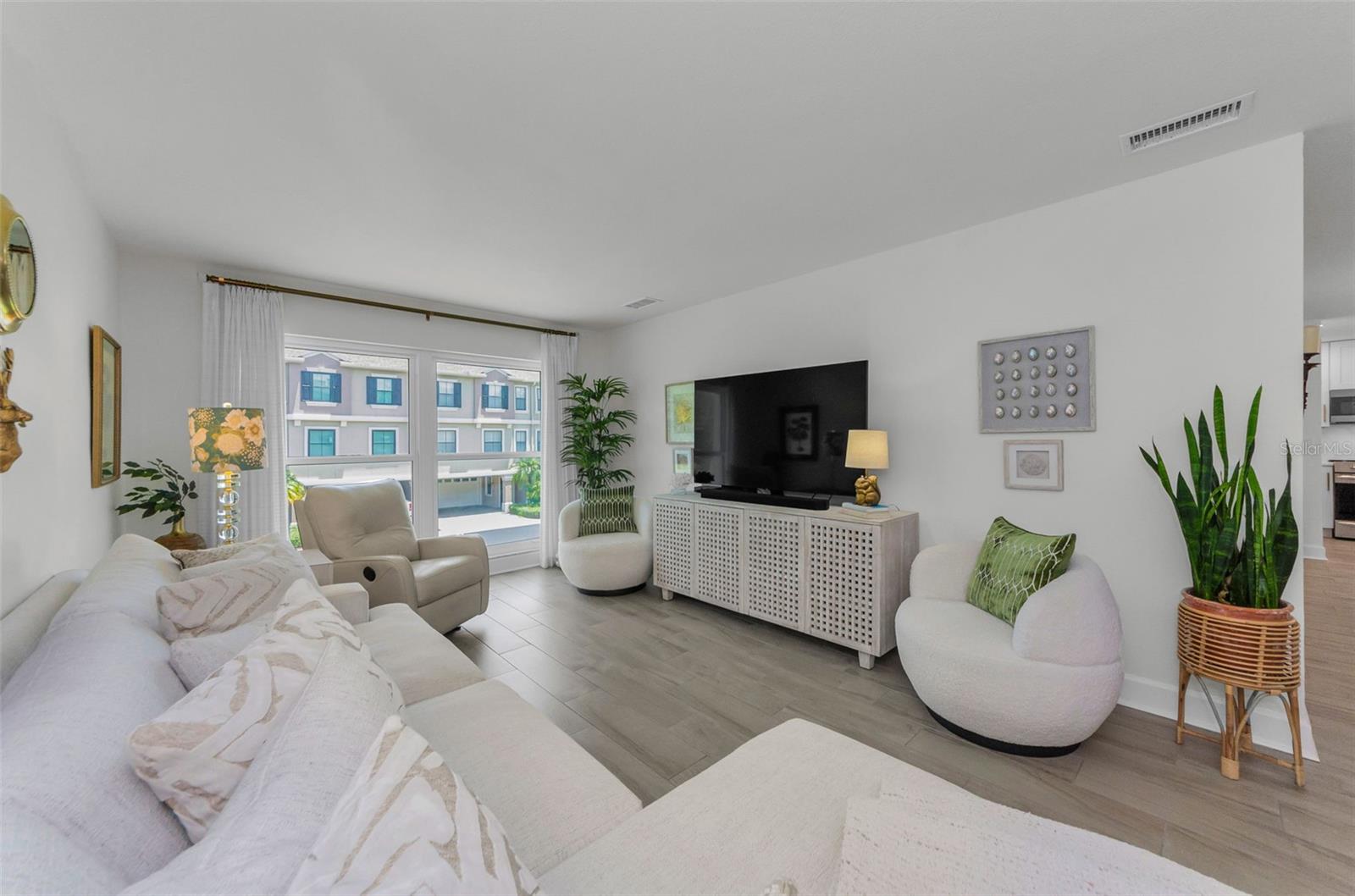 2700 BAYSHORE BLVD #5210 — photo 5