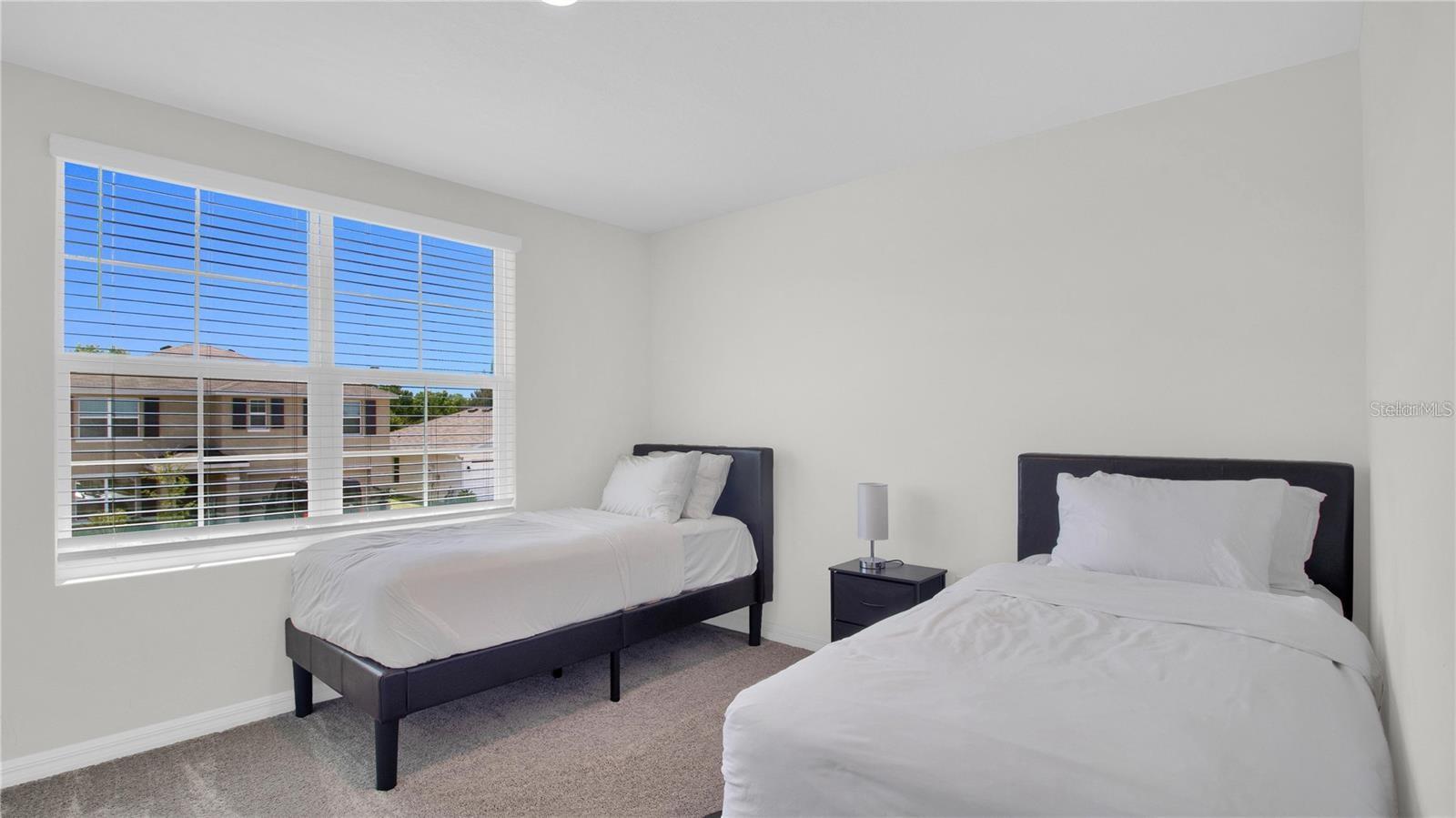 5440 LOGAN CAVE AVE — photo 25