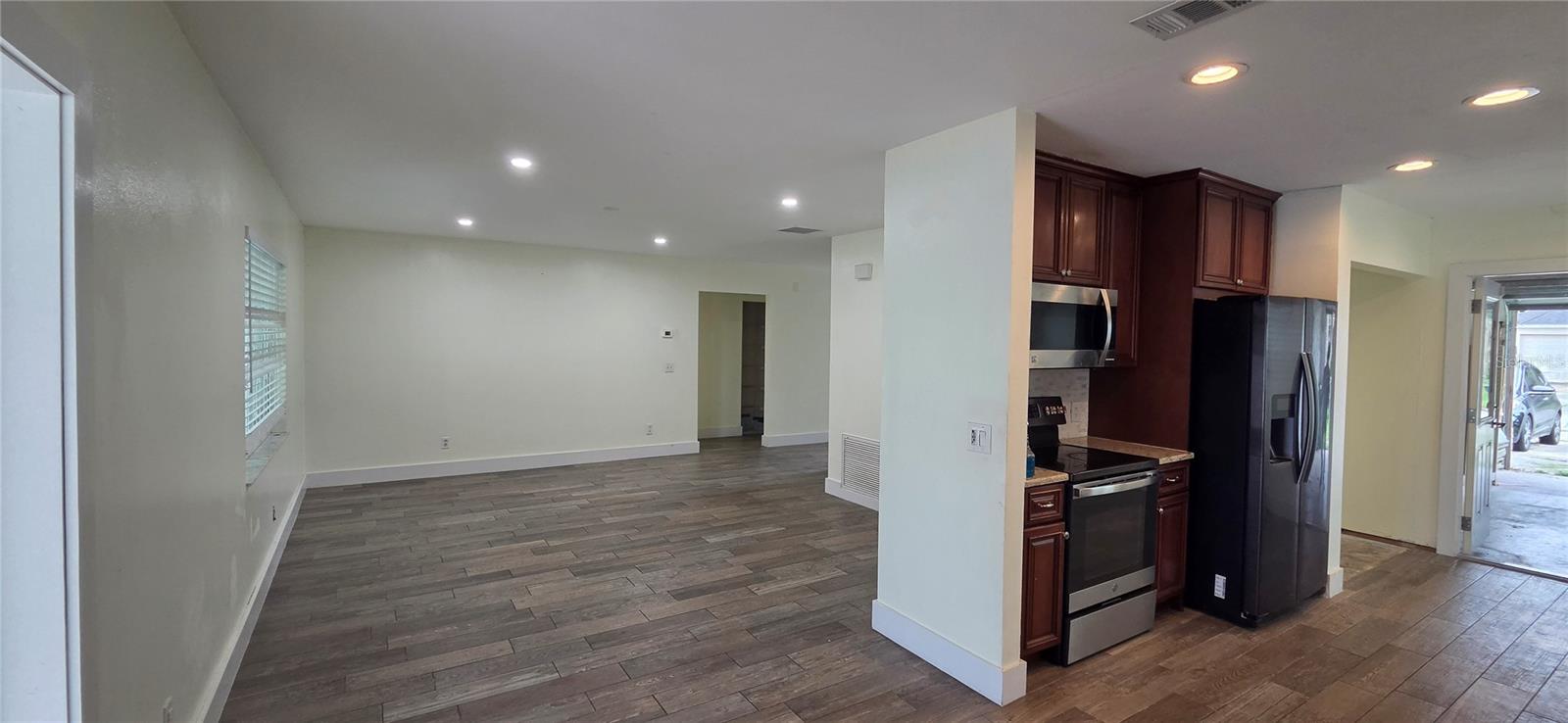 7920 GEORGE WASHINGTON LN — photo 7