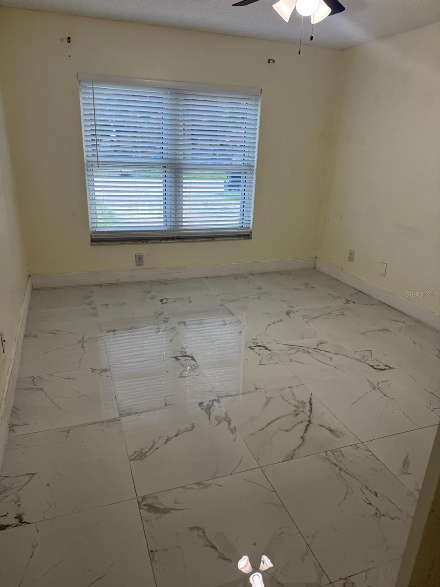 7920 GEORGE WASHINGTON LN — photo 17