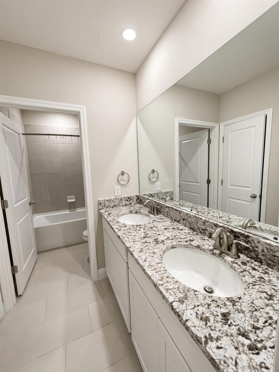 140 BRIGHT IBIS AVE — photo 36