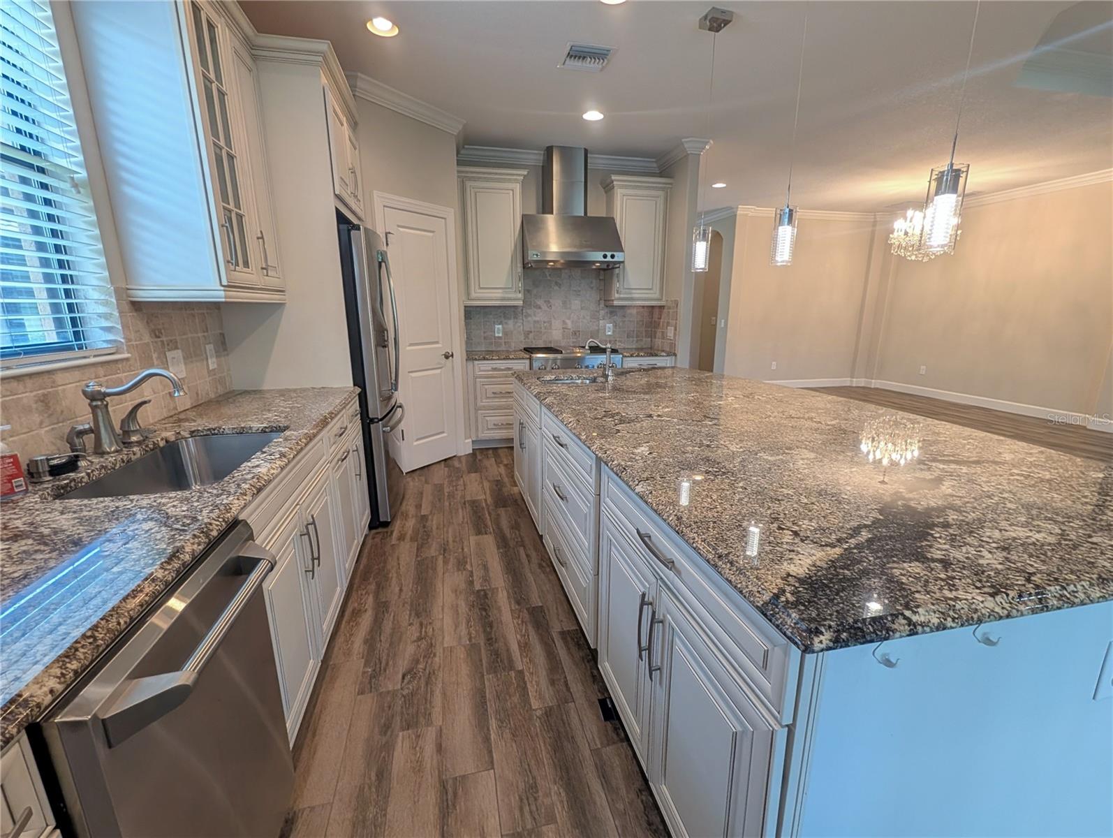 2372 VACCARO DR — photo 14