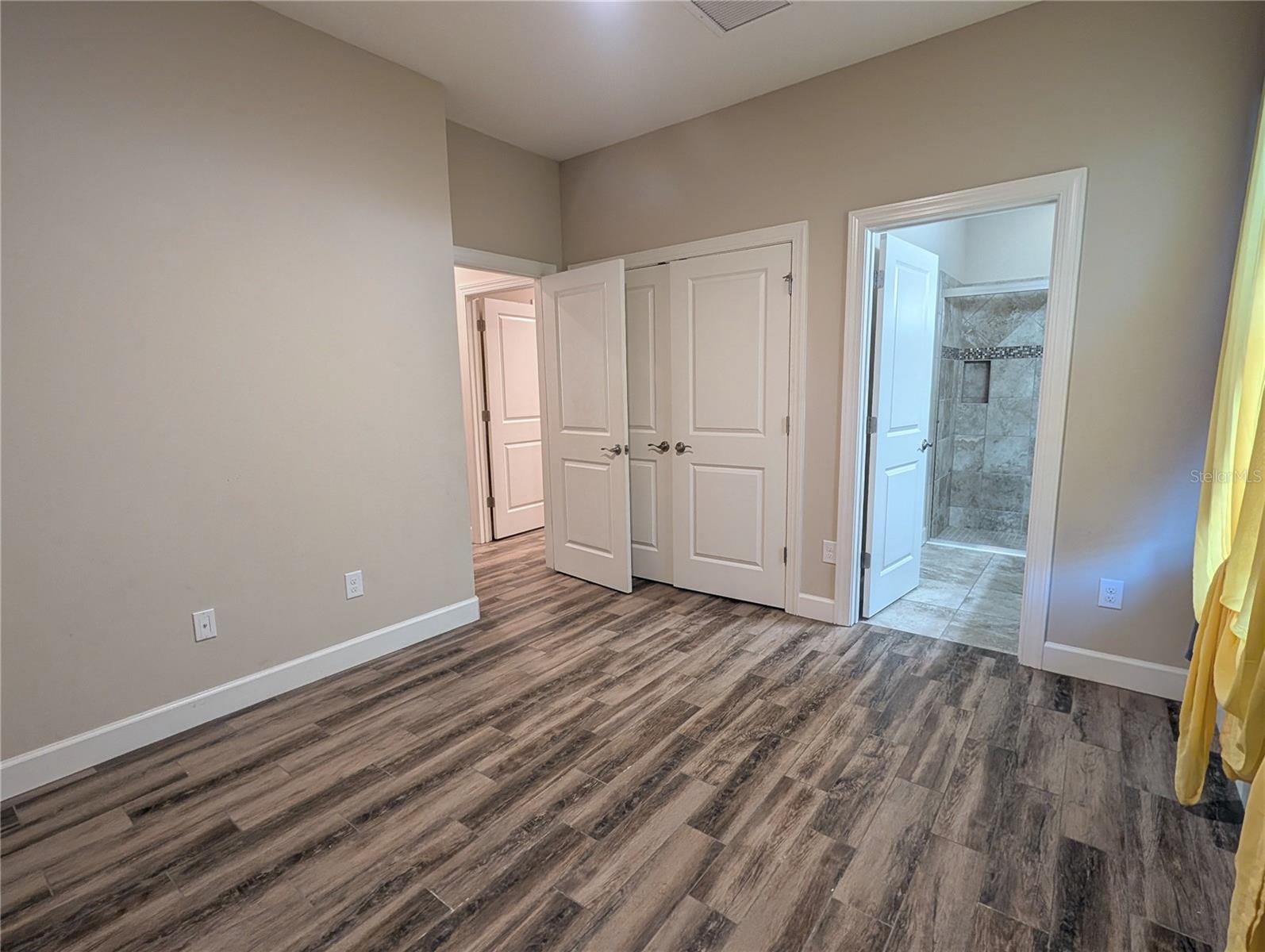 2372 VACCARO DR — photo 29