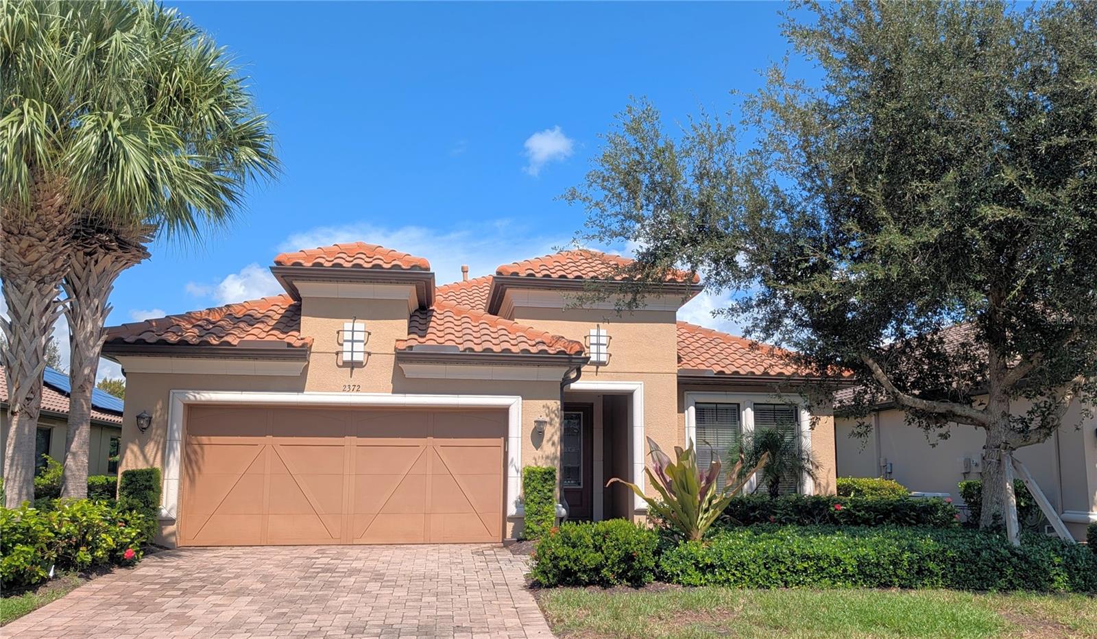 2372 VACCARO DR — photo 2