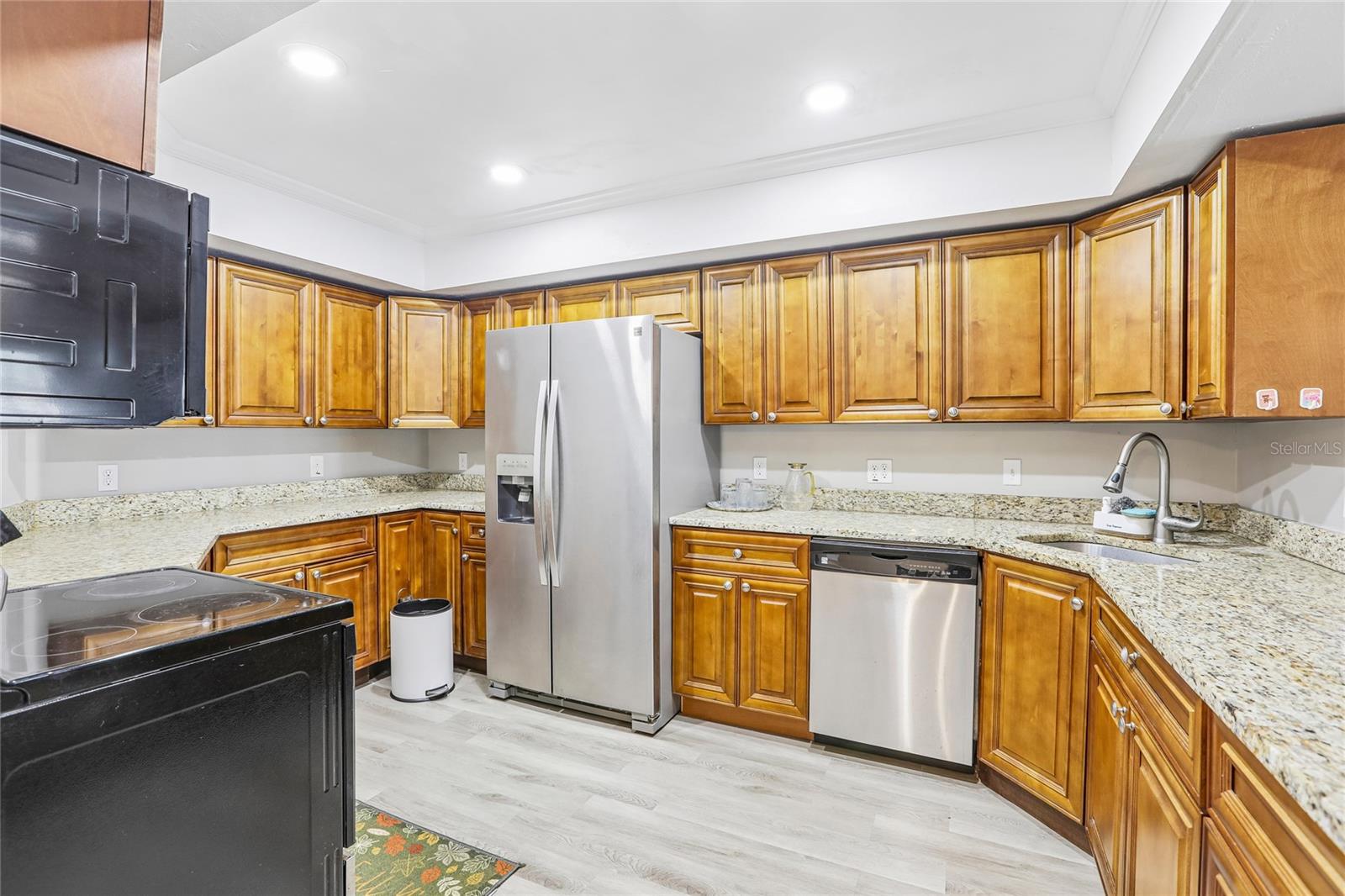 700 13TH CT SW — photo 13