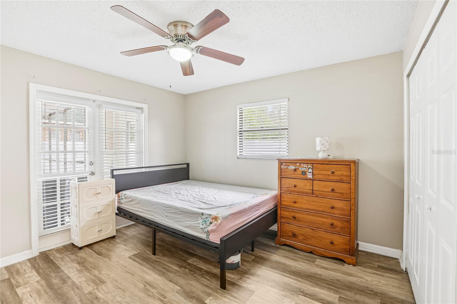 700 13TH CT SW — photo 16