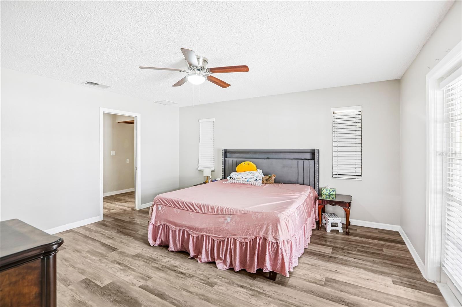 700 13TH CT SW — photo 21