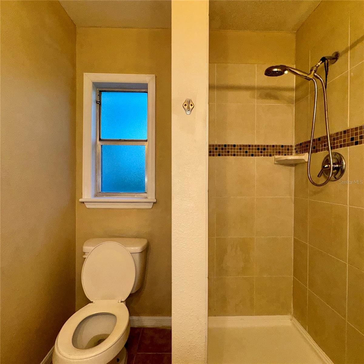 2908 FOREST CIR — photo 31