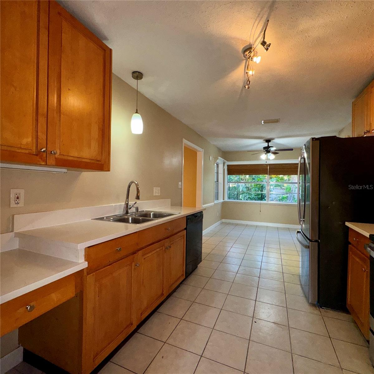 2908 FOREST CIR — photo 11