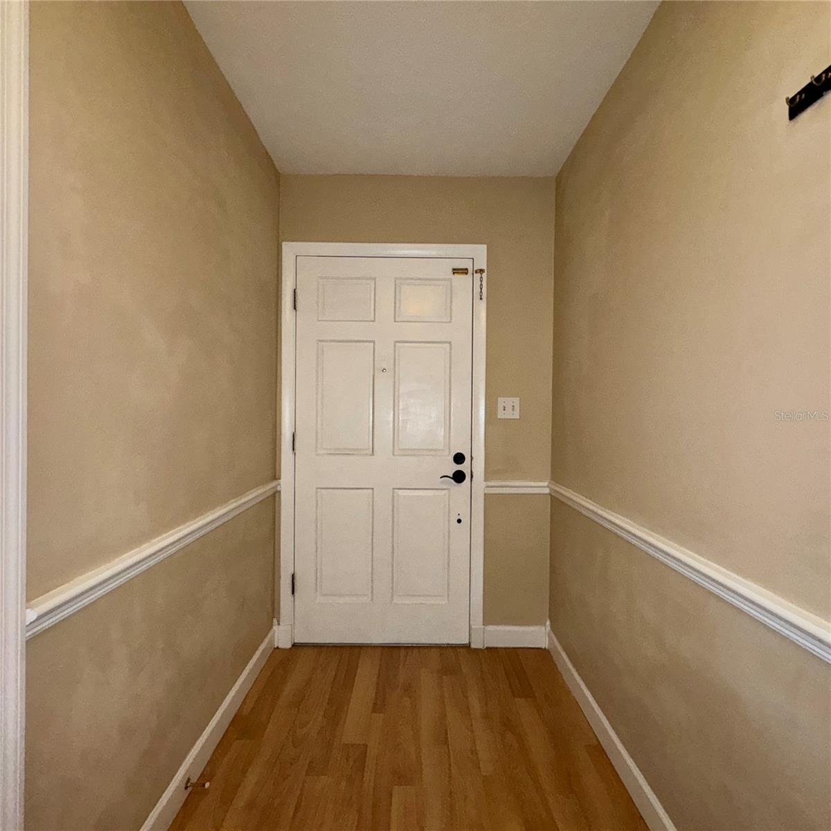 2908 FOREST CIR — photo 5