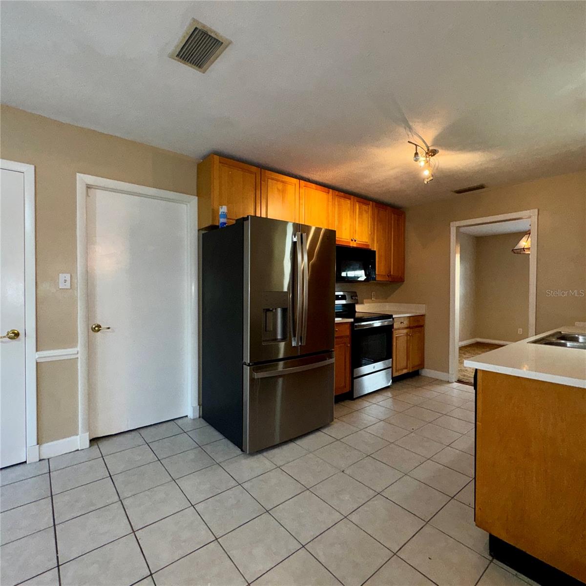2908 FOREST CIR — photo 12