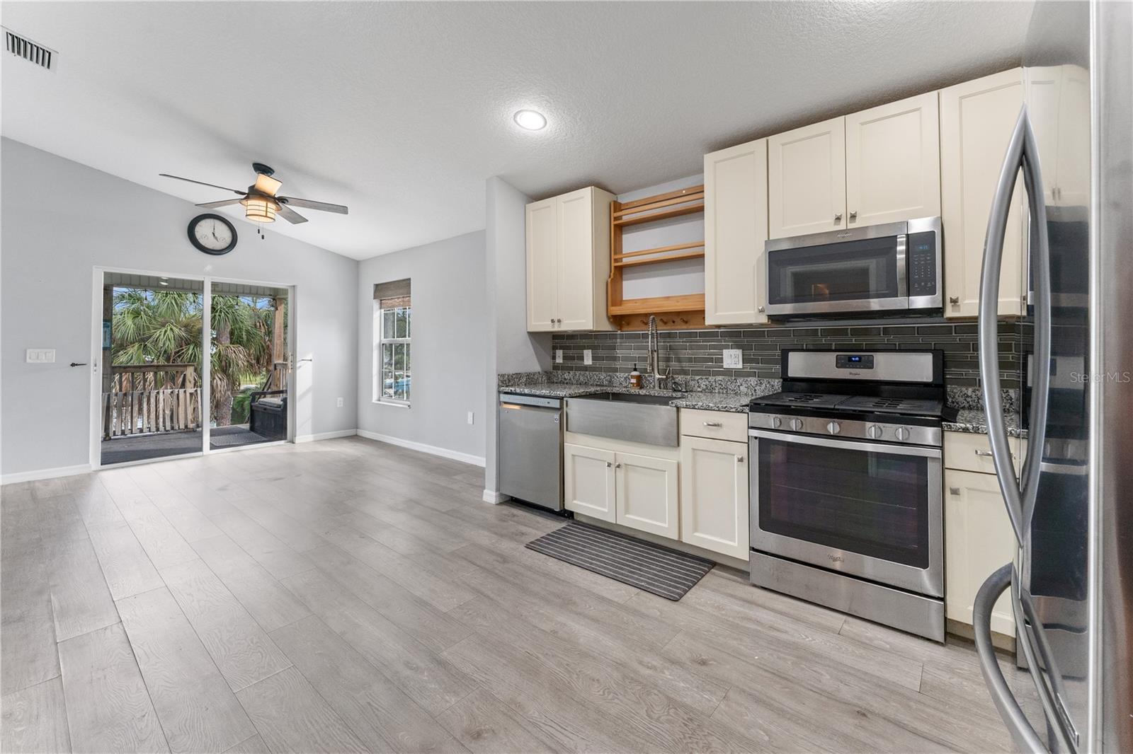 6148 RIVER RD — photo 10