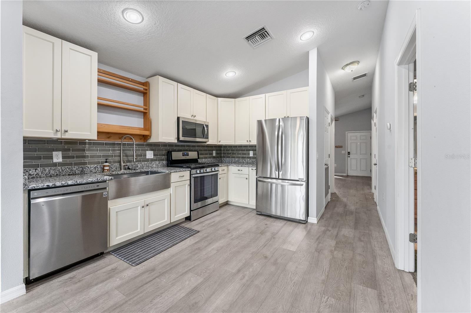 6148 RIVER RD — photo 12