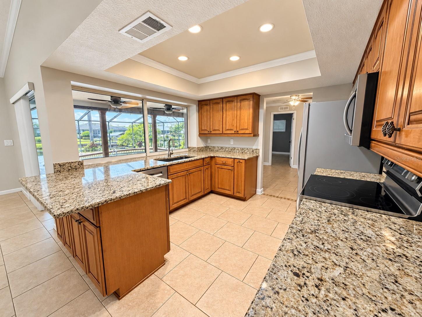 816 EAGLE LN — photo 11