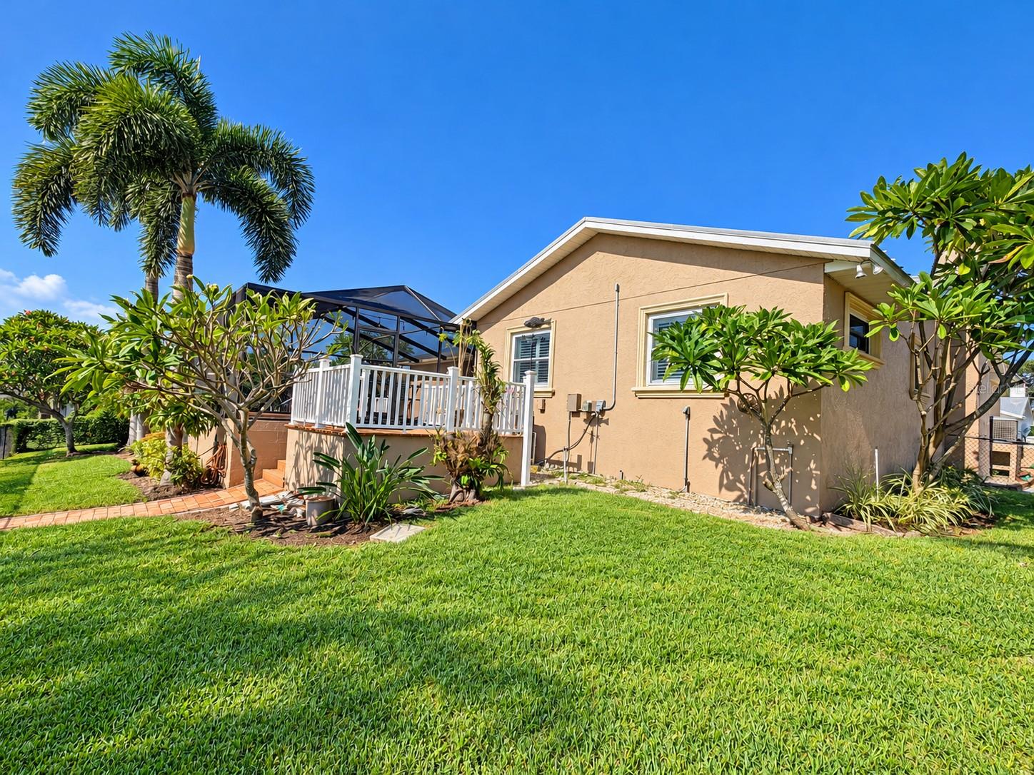 816 EAGLE LN — photo 37