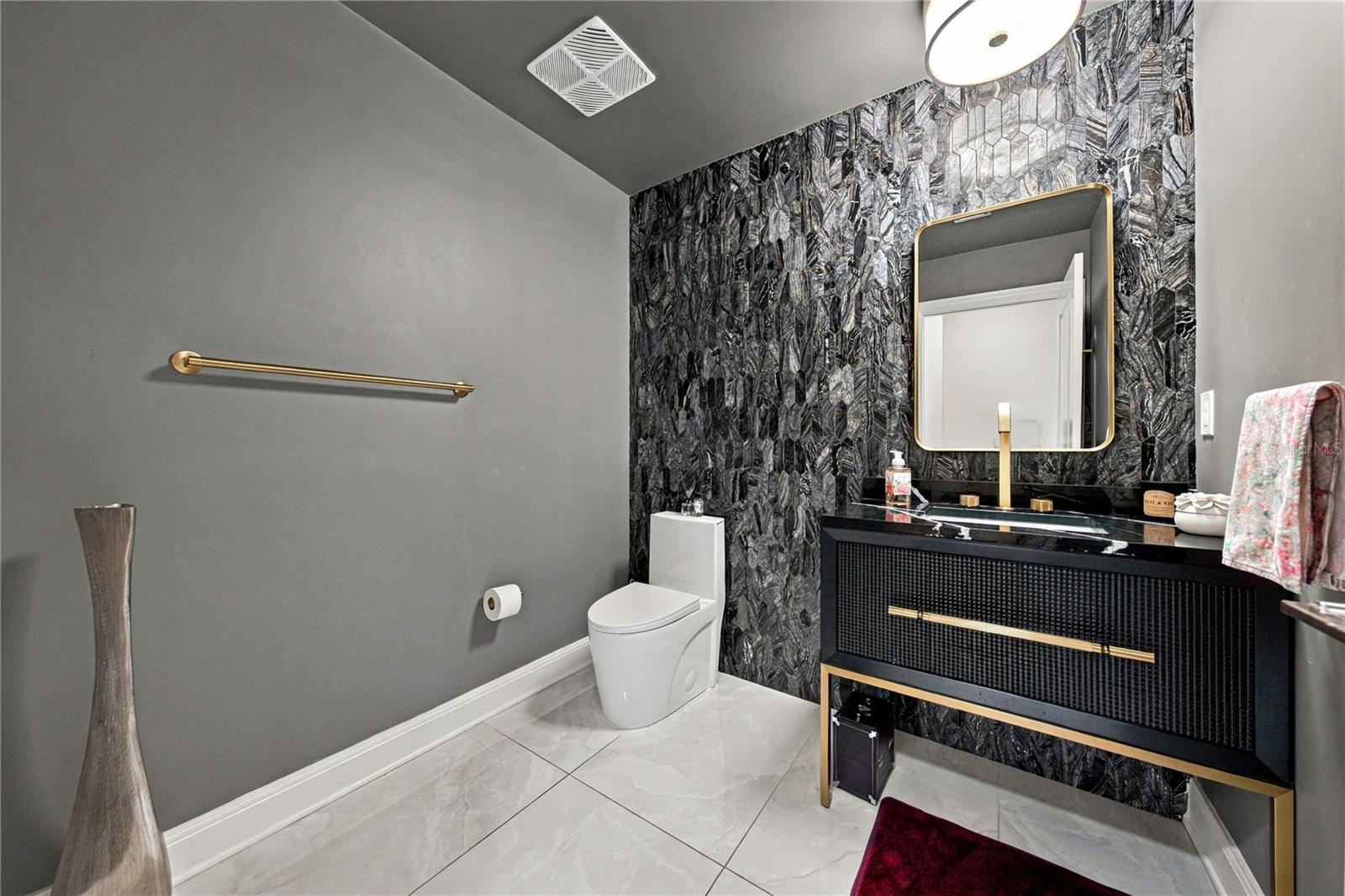 450 KNIGHTS RUN AVE #405 — photo 32