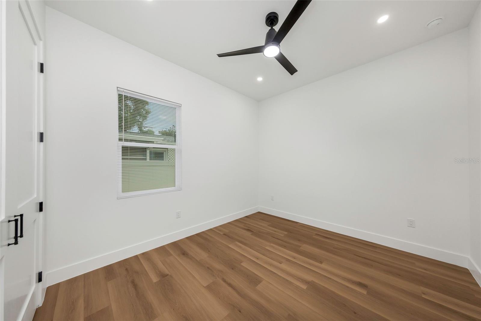 365 69TH ST N — photo 38