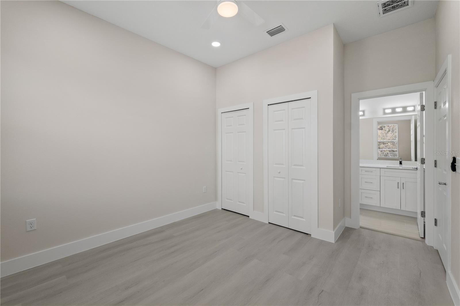 6976 BELLTREE CIR — photo 41
