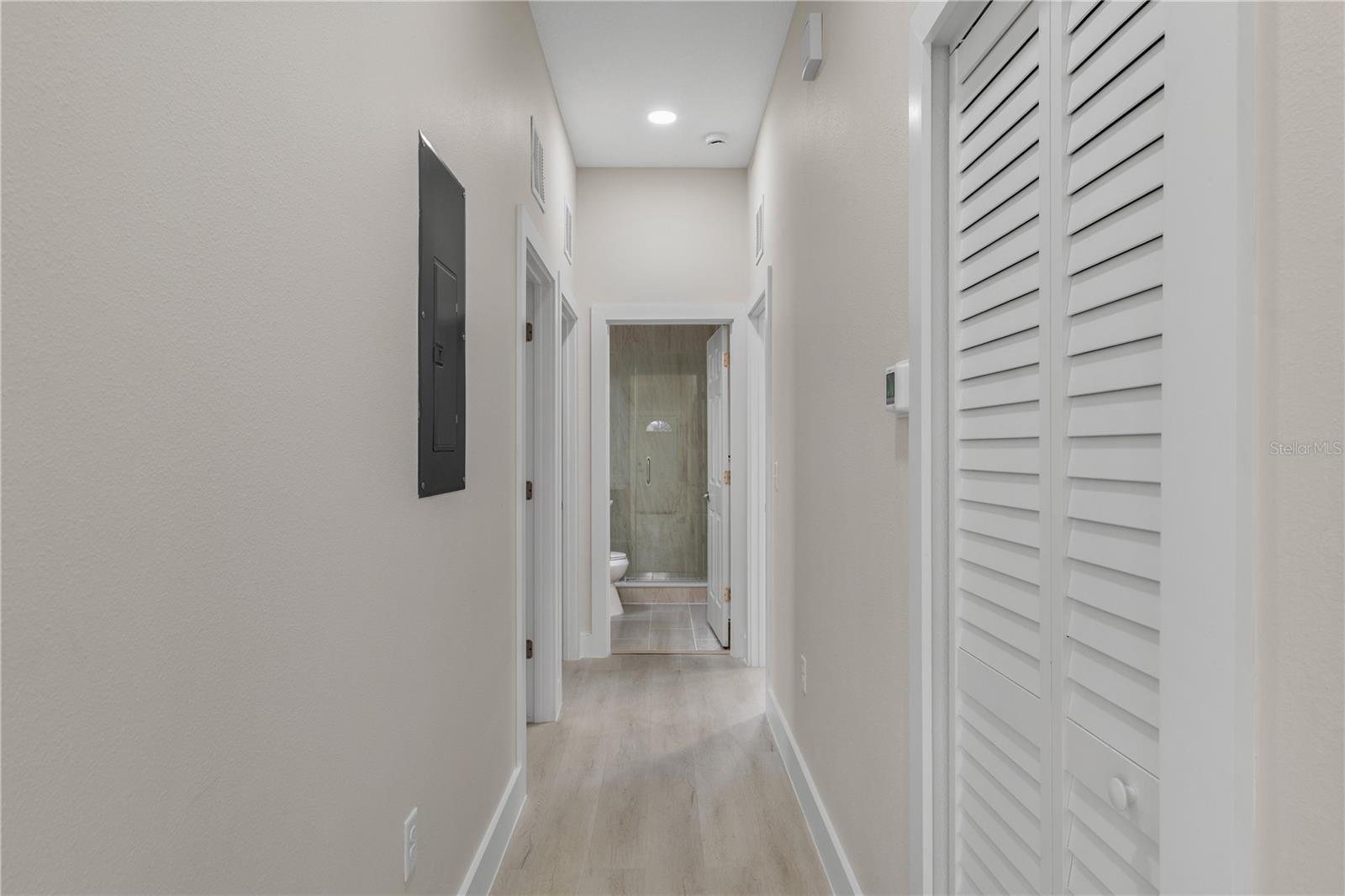 6976 BELLTREE CIR — photo 22