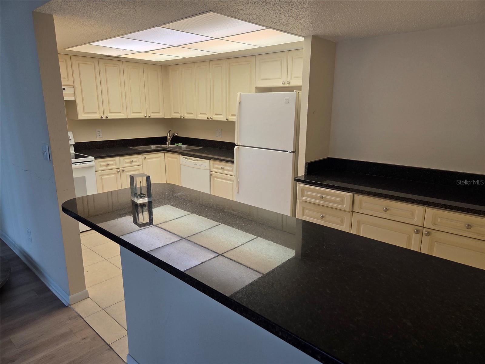 855 BAY WAY BLVD #806 — photo 14