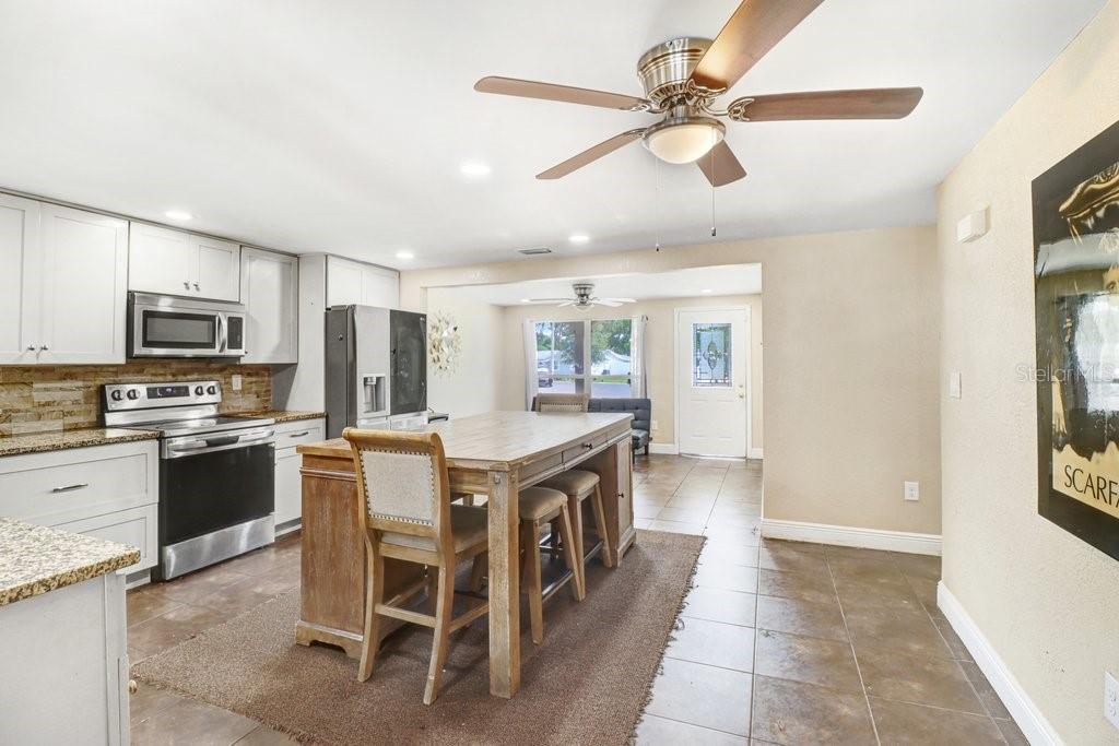 6720 FORRESTVALE LN — photo 16