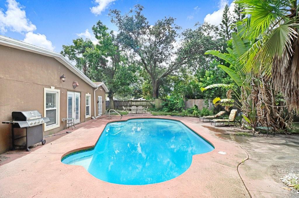 6720 FORRESTVALE LN — photo 40