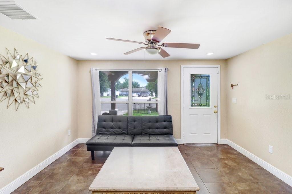 6720 FORRESTVALE LN — photo 33