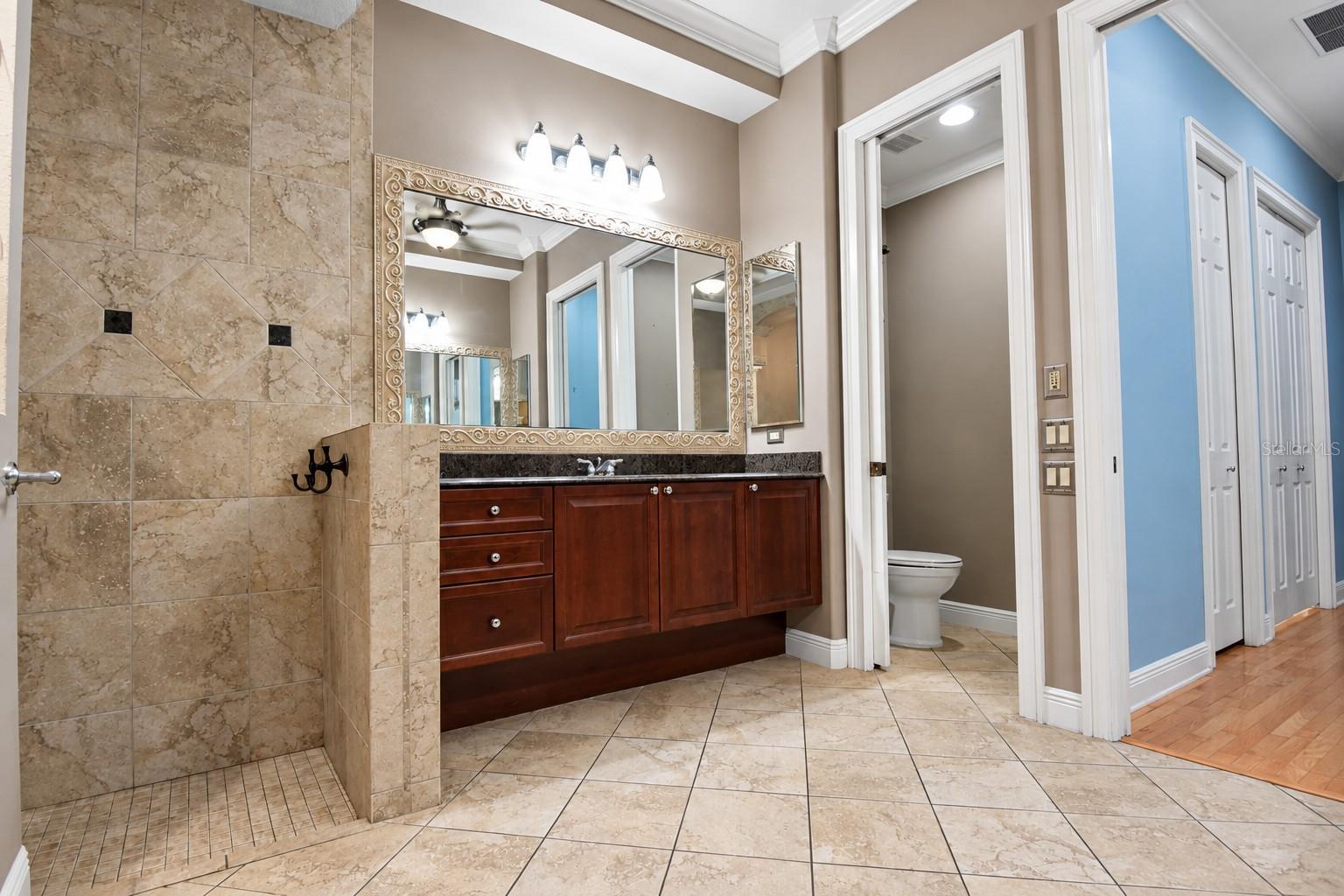 918 SHOALS LANDING DR — photo 34