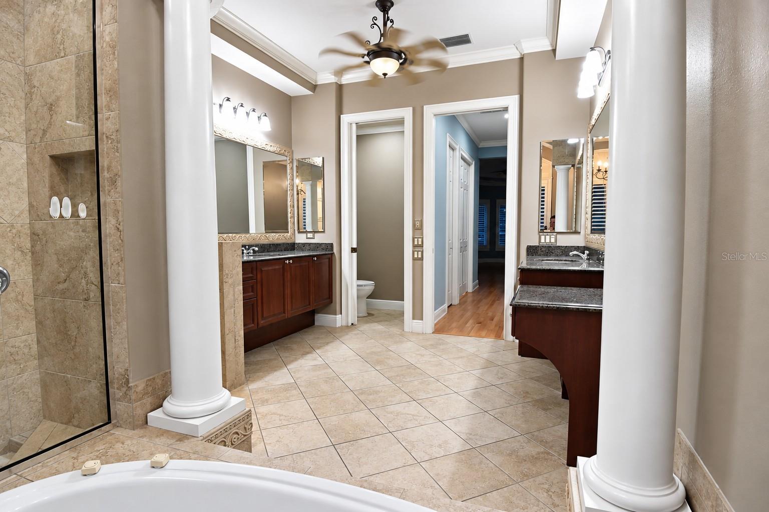 918 SHOALS LANDING DR — photo 33