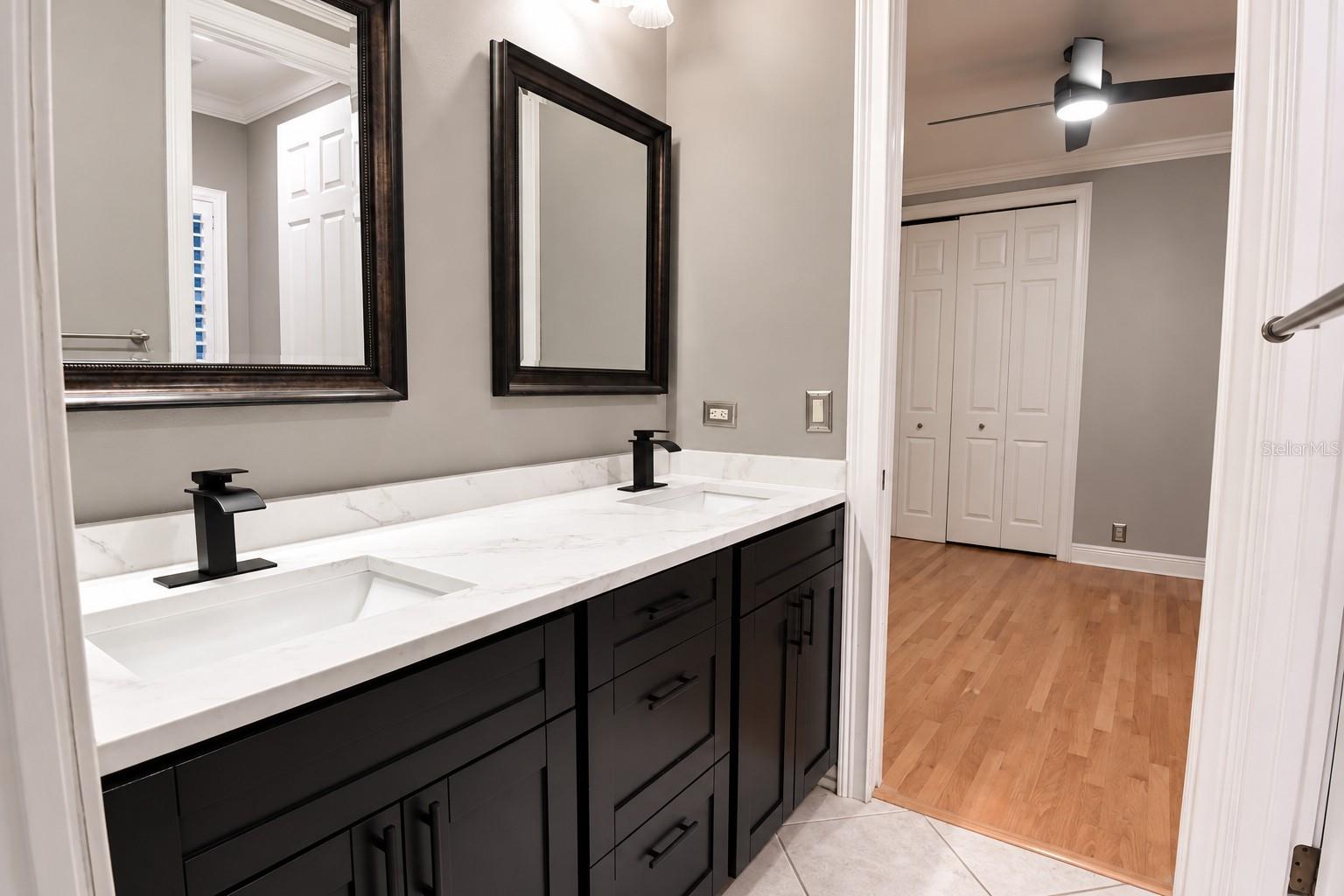 918 SHOALS LANDING DR — photo 39