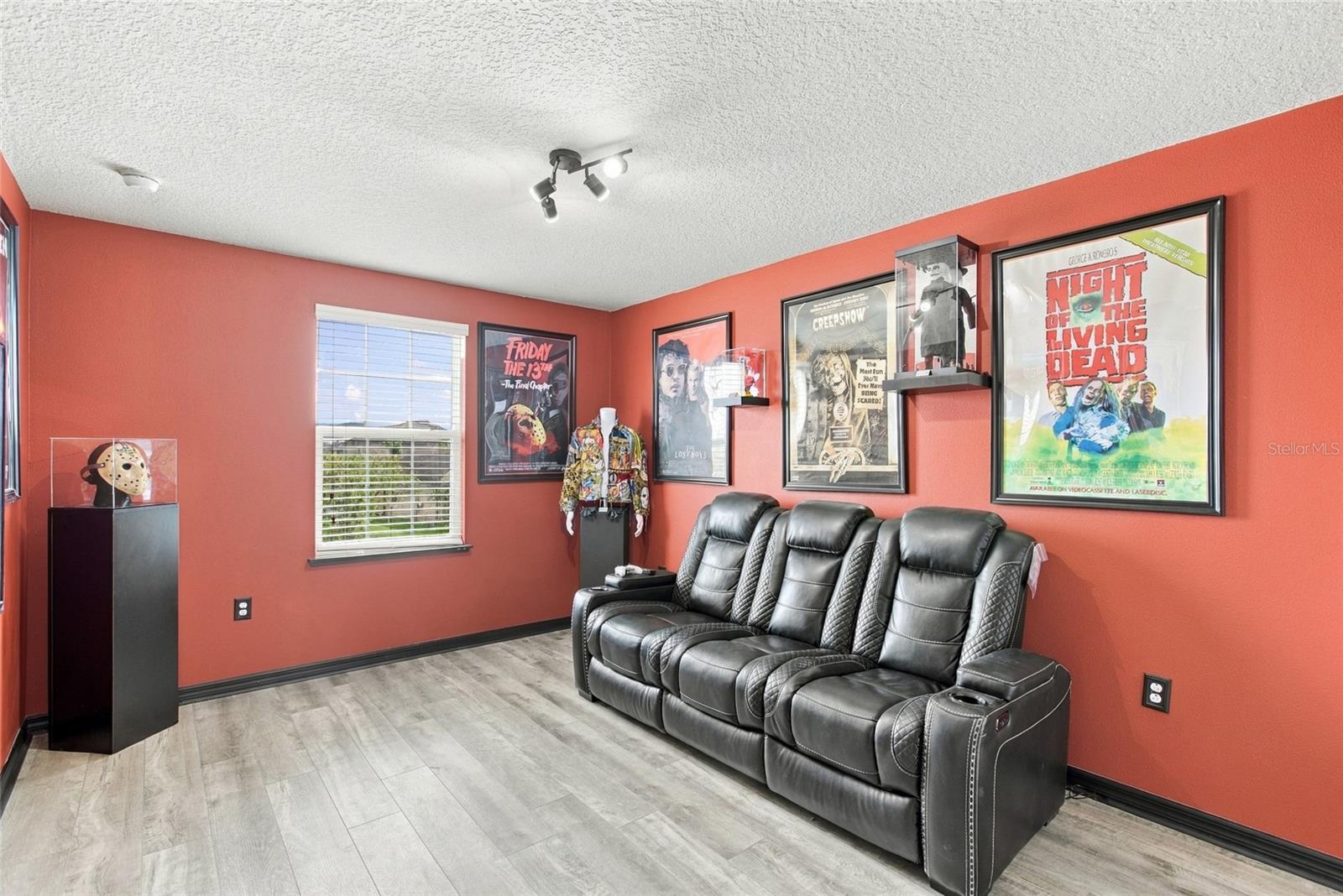 7945 OLIVE BROOK DR — photo 33