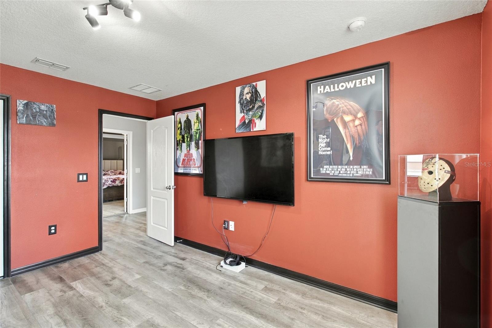 7945 OLIVE BROOK DR — photo 32