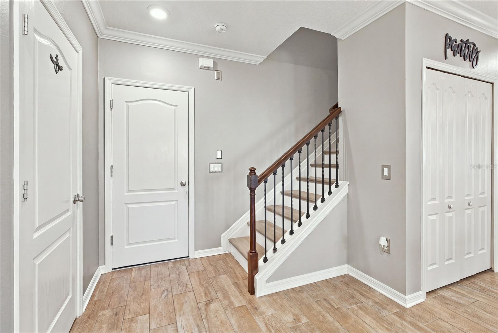 7945 OLIVE BROOK DR — photo 17