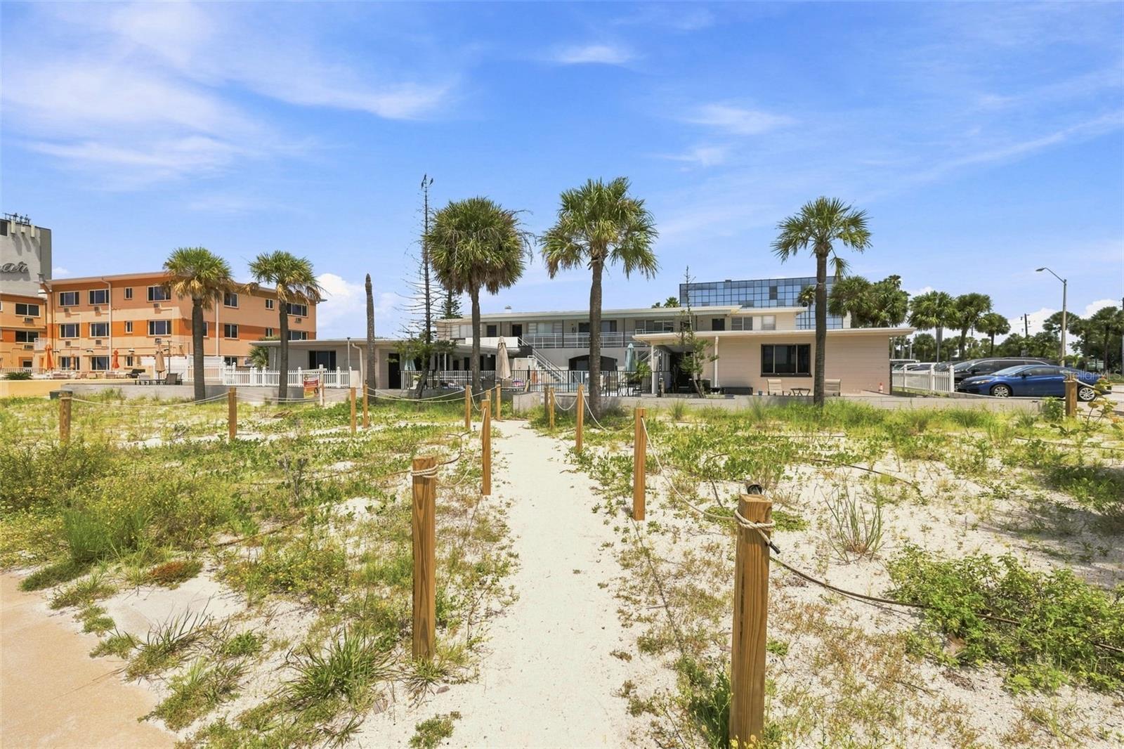 10450 GULF BLVD — photo 4