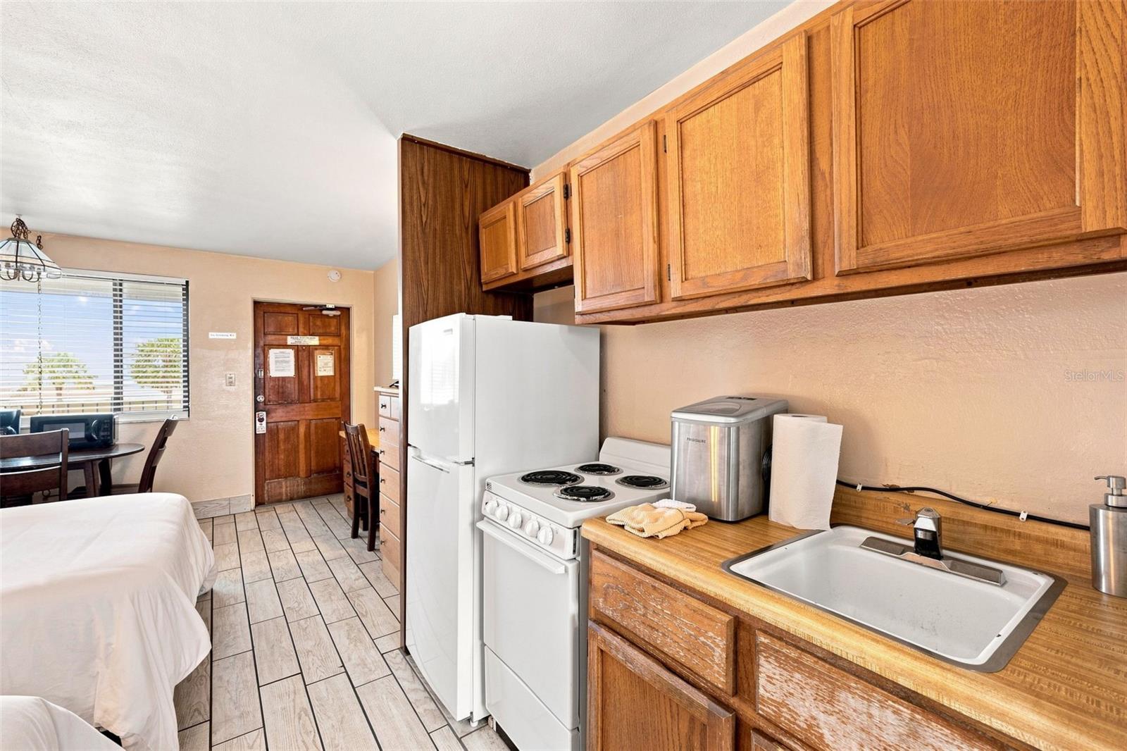10450 GULF BLVD — photo 27