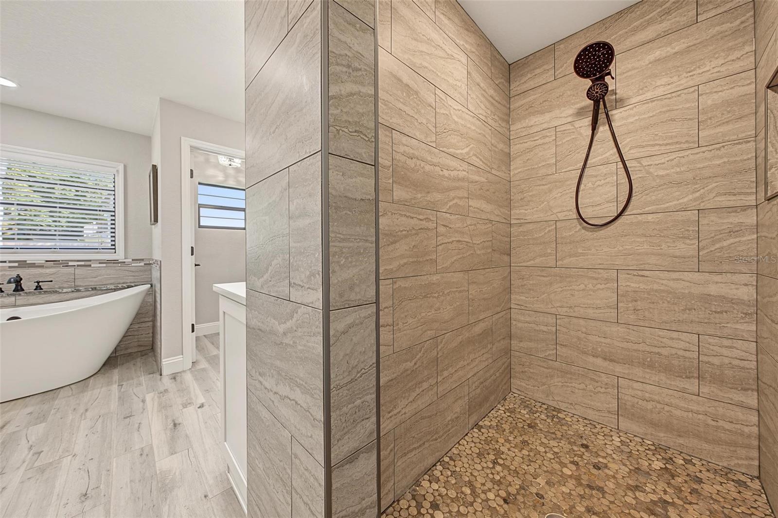 19908 JODI DR — photo 23
