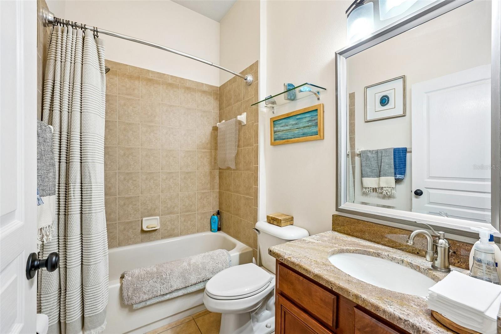 7404 AMBLESIDE DR — photo 18