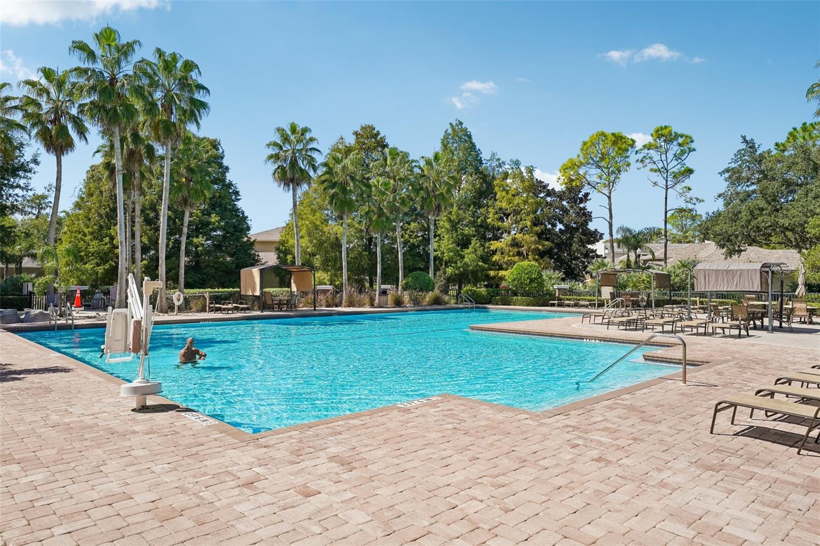 7404 AMBLESIDE DR — photo 44