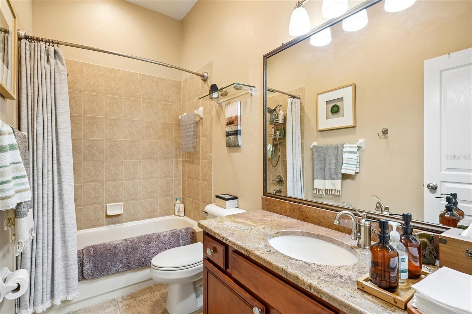 7404 AMBLESIDE DR — photo 21