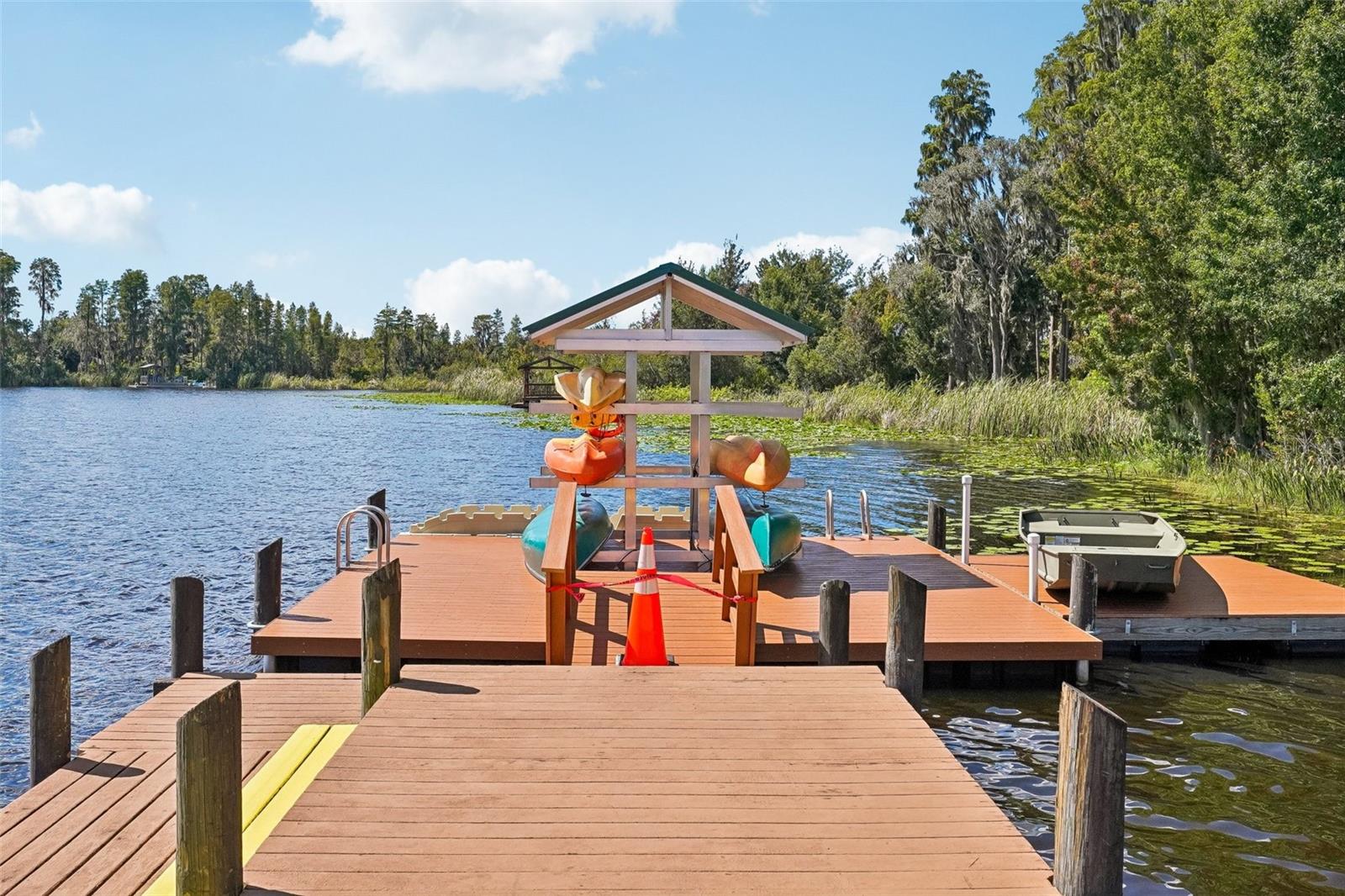 7404 AMBLESIDE DR — photo 40